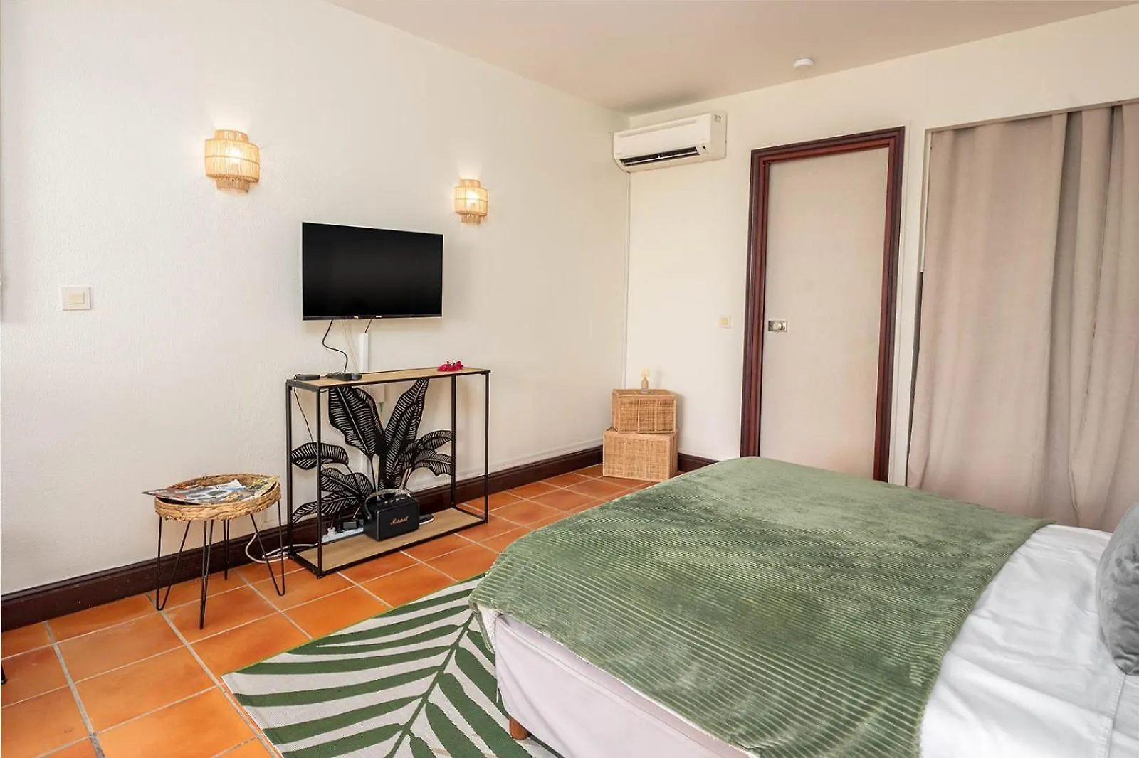 Charmant Studio En Residence Avec Piscine Saint-Francois